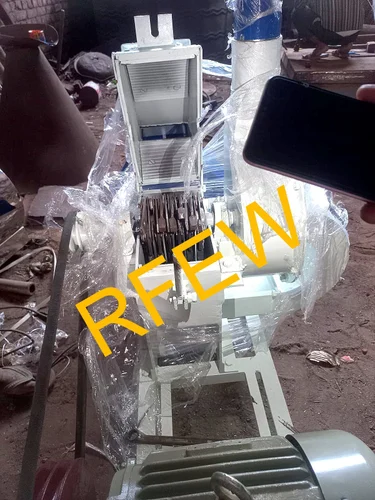 Small Spice Grinder Machine 30 kg/hr